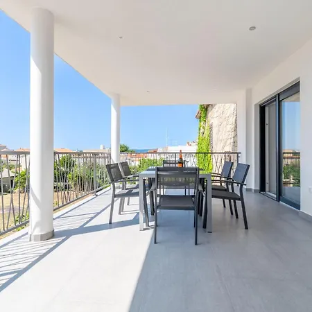 Stone House Apartman